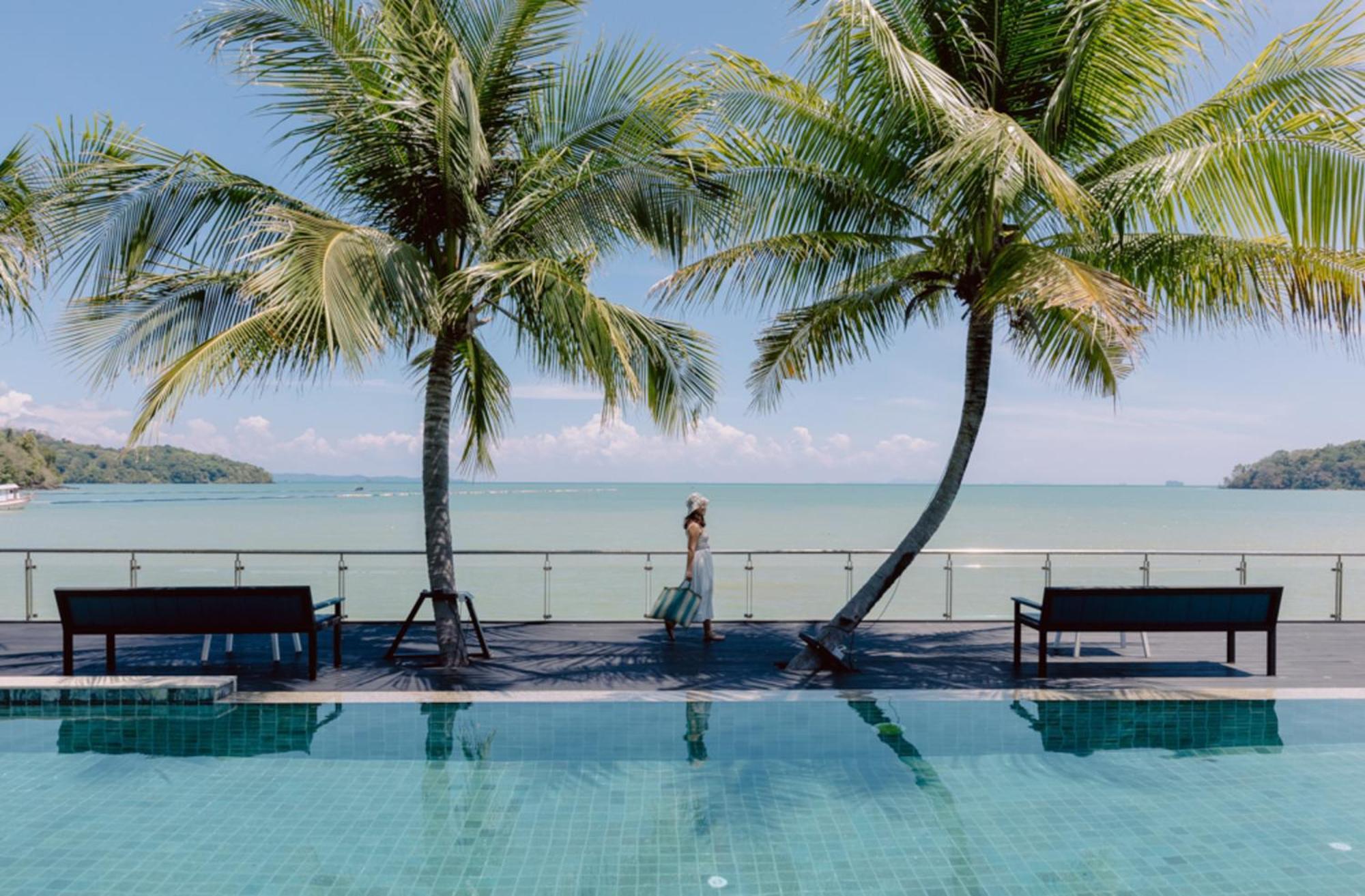 Hotel Tide Phuket Beach front - SHA Plus Exterior foto View of the Andaman Sea from the resort