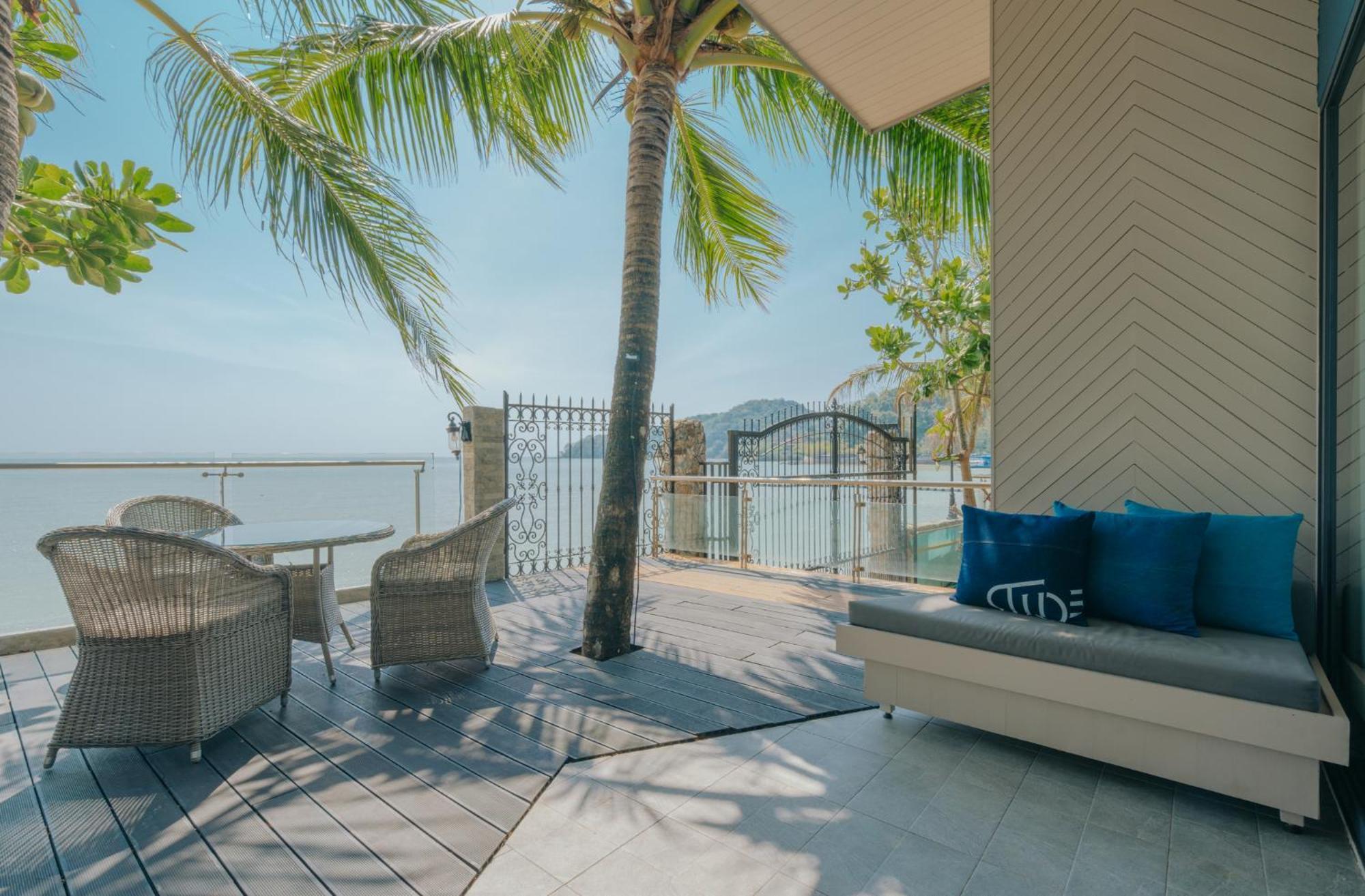 Hotel Tide Phuket Beach front - SHA Plus Exterior foto The Cove