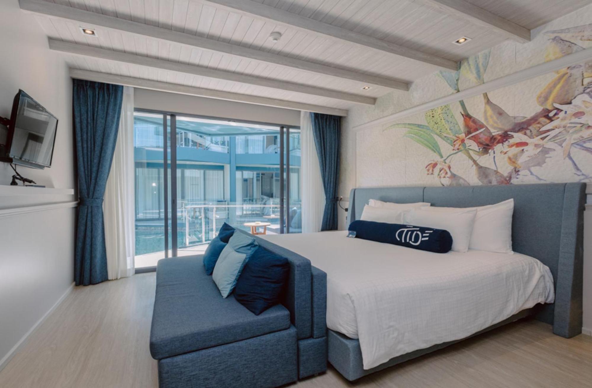 Hotel Tide Phuket Beach front - SHA Plus Exterior foto Deluxe Pool Access