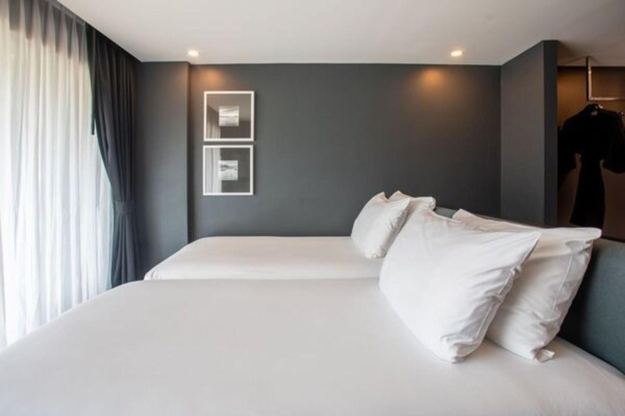 Hotel Tide Phuket Beach front - SHA Plus Exterior foto A bedroom at the hotel