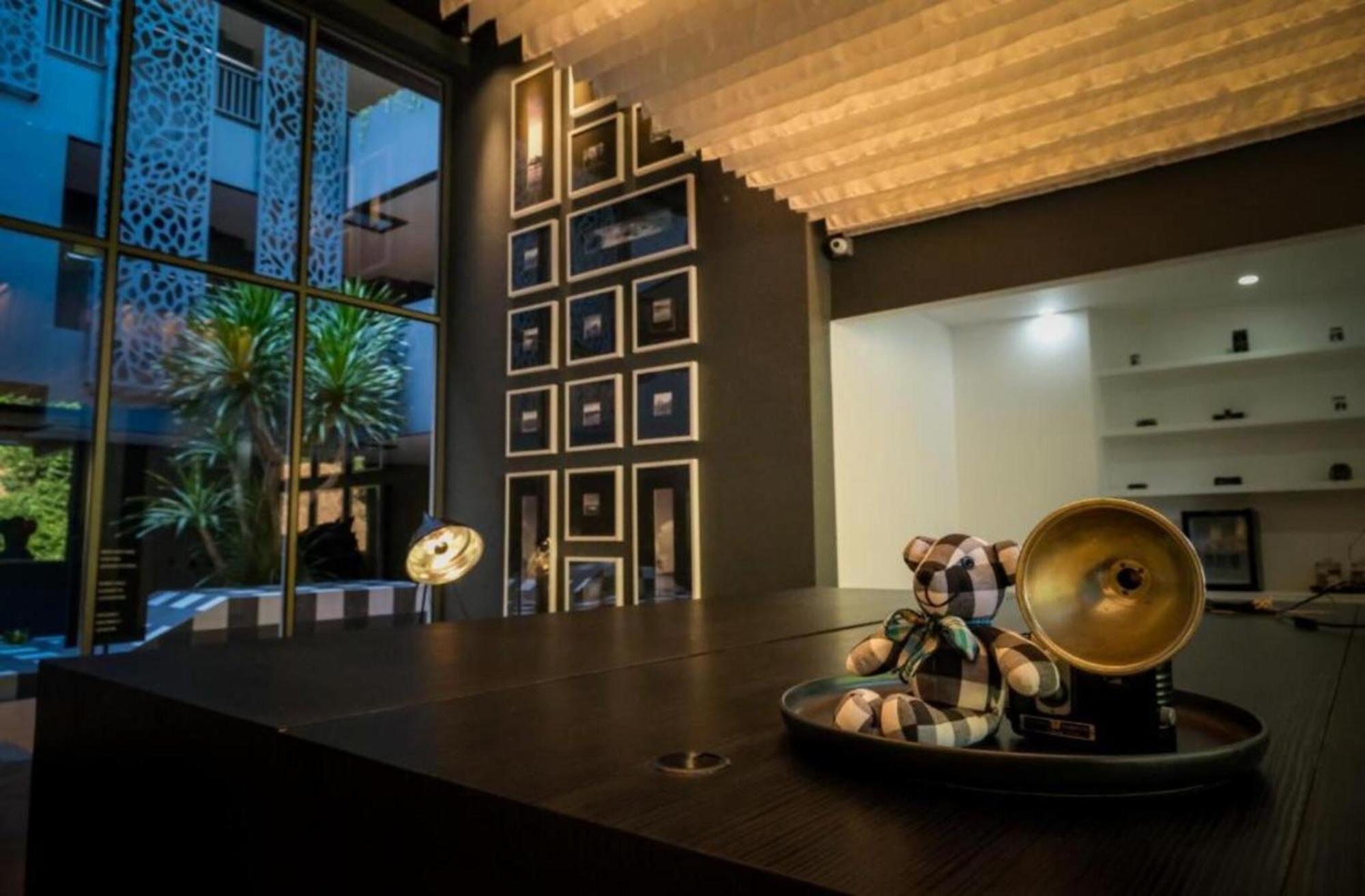 Hotel Tide Phuket Beach front - SHA Plus Exterior foto The interior of the hotel