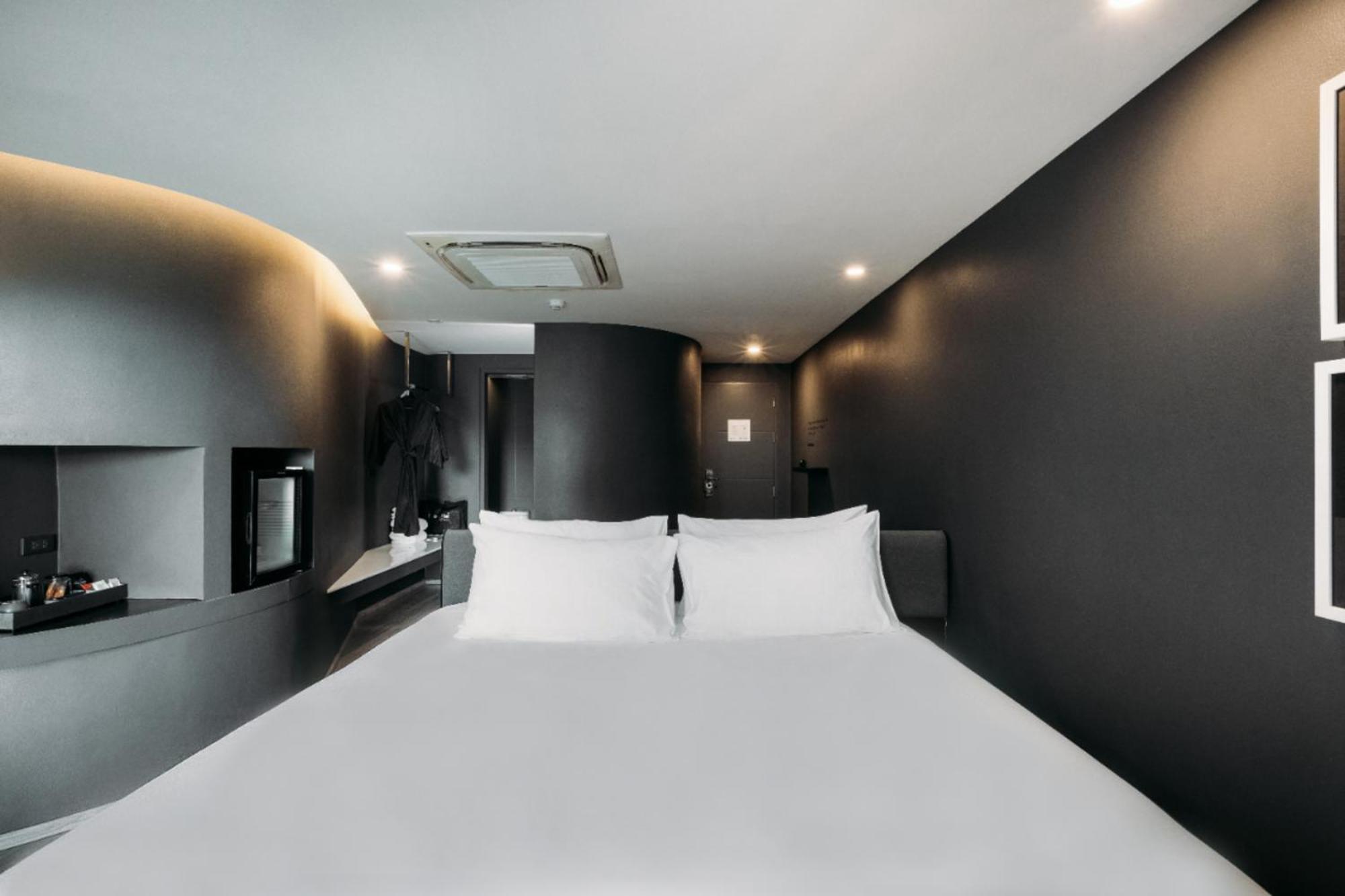 Hotel Tide Phuket Beach front - SHA Plus Exterior foto